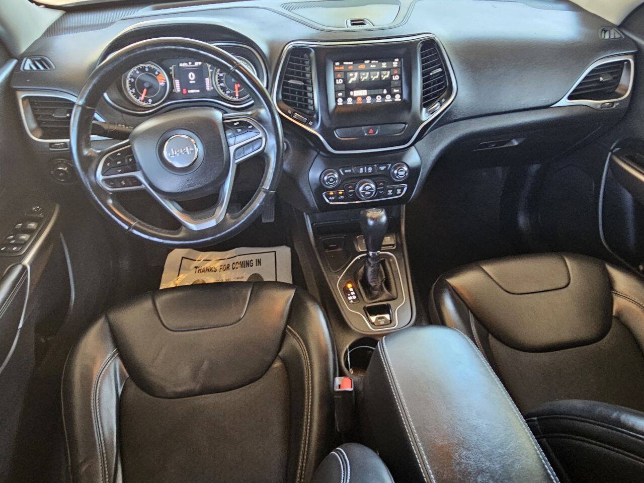 Used 2019 Jeep Cherokee Latitude Plus w/ Comfort/Convenience Group FWD image 7