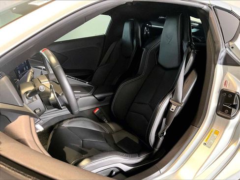 Used 2021 Chevrolet Corvette 1LT image 8