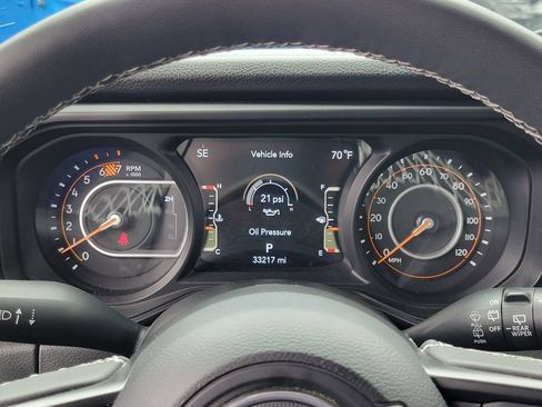 Used 2025 Jeep Wrangler Unlimited Sport AWD/4WD image 7