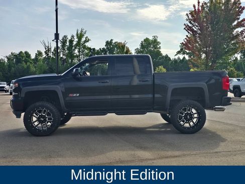 Used 2018 Chevrolet Silverado 1500 LTZ Z71 w/ LTZ Plus Package AWD/4WD image 4