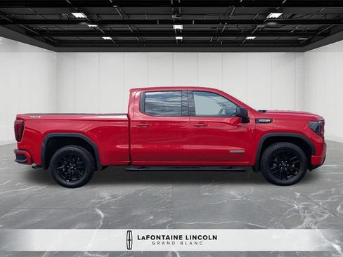 Used 2022 GMC Sierra 1500 Elevation w/ LPO, Elevation Black Package AWD/4WD image 6