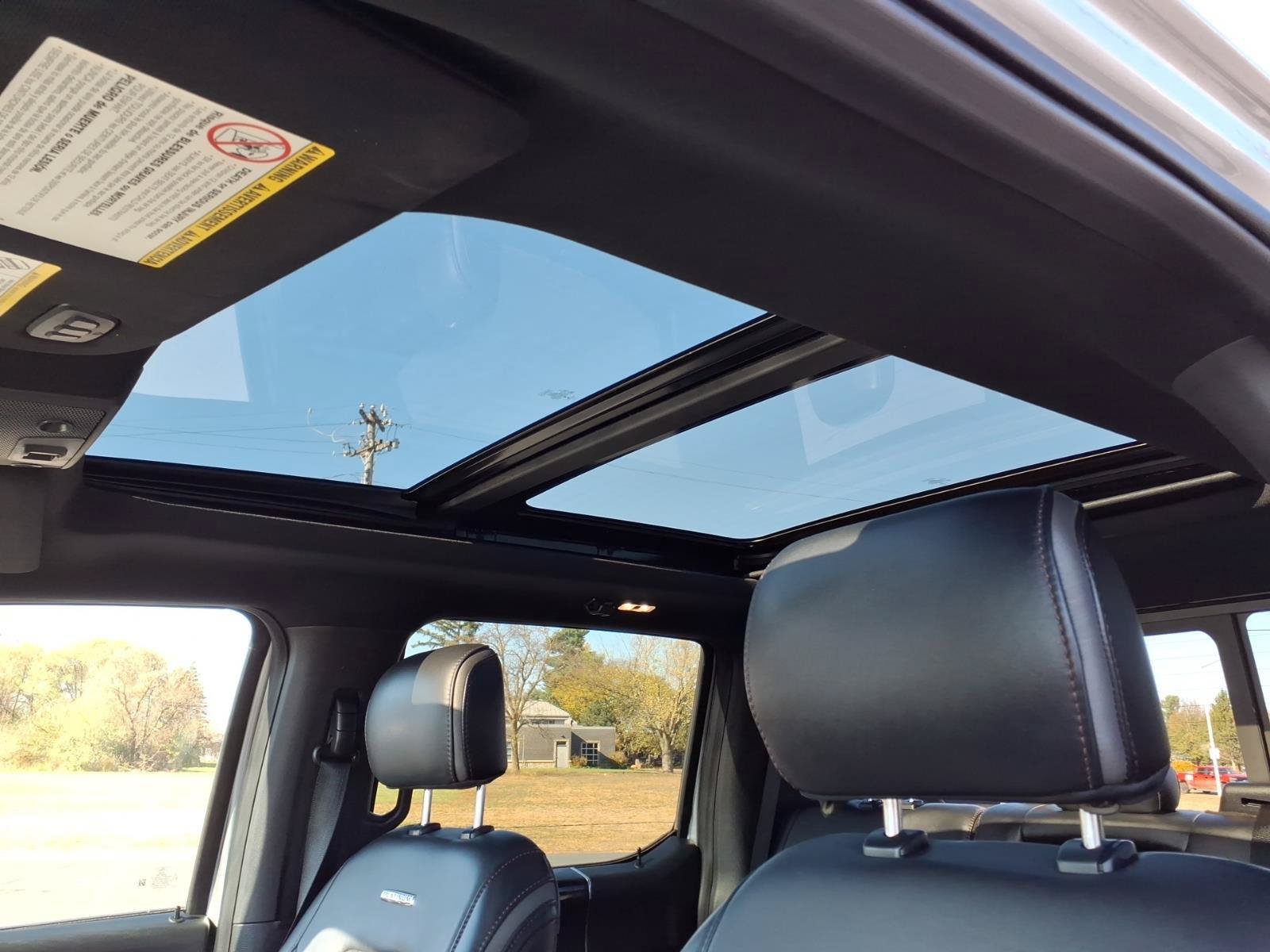 Used 2021 Ford F350 Platinum AWD/4WD image 16