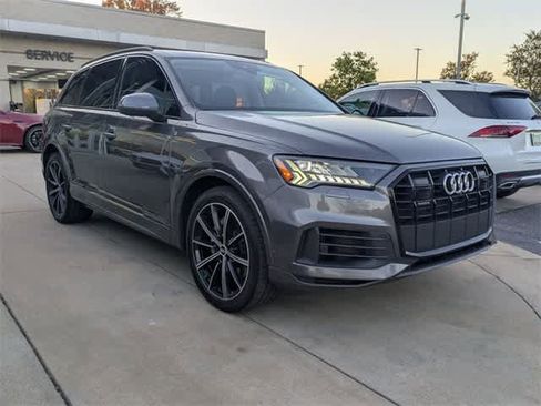 Used 2021 Audi Q7 3.0T Prestige w/ Prestige Package image 2