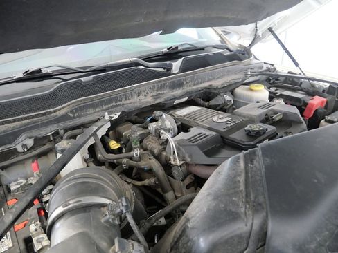 Used 2021 RAM 2500 Laramie AWD/4WD image 11