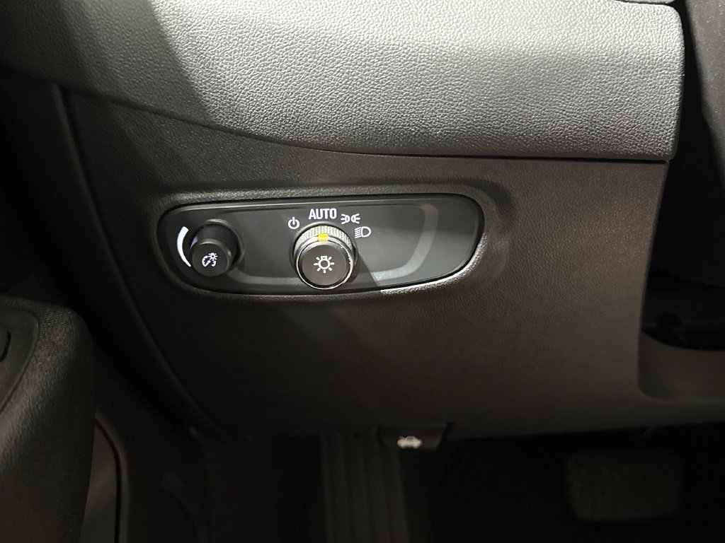 Used 2024 Chevrolet Equinox LT AWD/4WD image 18