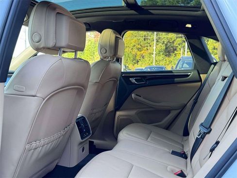New 2026 Porsche Macan AWD/4WD image 26