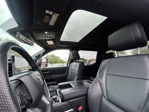 Used 2023 Toyota Tundra Platinum AWD/4WD image 12