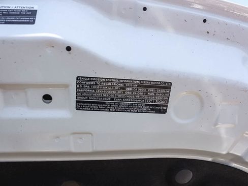 Used 2025 Nissan Kicks SV FWD image 34