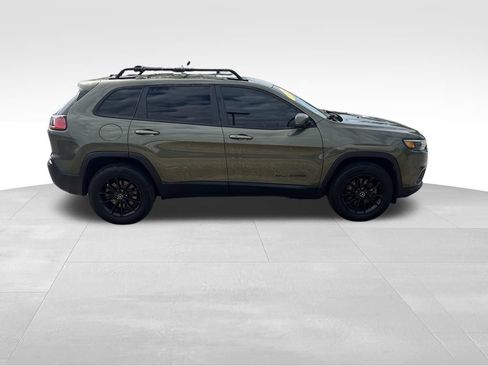 Used 2020 Jeep Cherokee Latitude Plus w/ Cold Weather Group AWD/4WD image 7