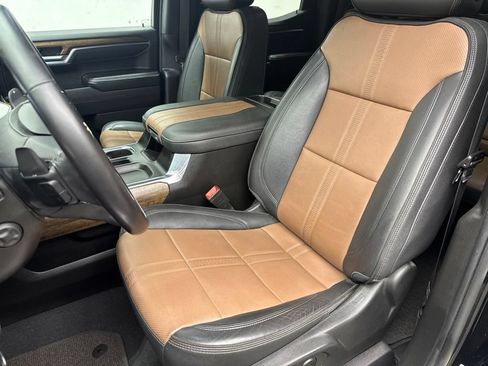 Used 2023 Chevrolet Silverado 1500 High Country w/ Technology Package AWD/4WD image 19