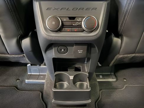 New 2026 Ford Explorer ST-Line w/ ST-Line Street Pack AWD/4WD image 12