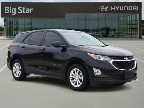 Used 2021 Chevrolet Equinox LS w/ LS Convenience Package FWD image 6