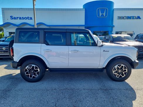 Used 2025 Ford Bronco Outer Banks AWD/4WD image 8
