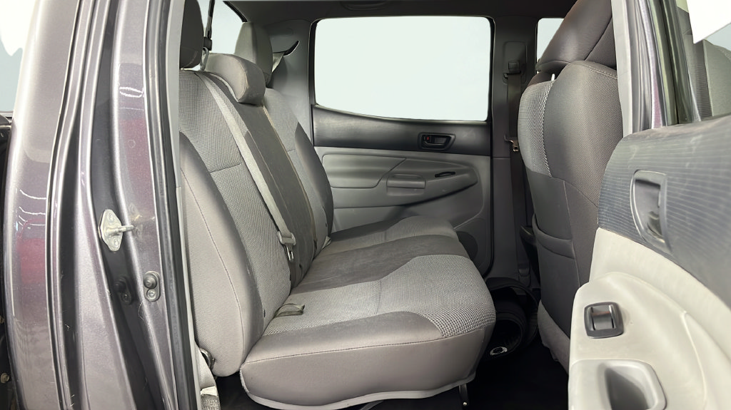Used 2015 Toyota Tacoma 4x4 Double Cab w/ TRD Sport Package image 18
