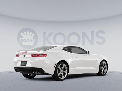 Used 2017 Chevrolet Camaro SS image 4