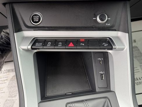 Used 2021 Audi Q3 2.0T Premium image 27