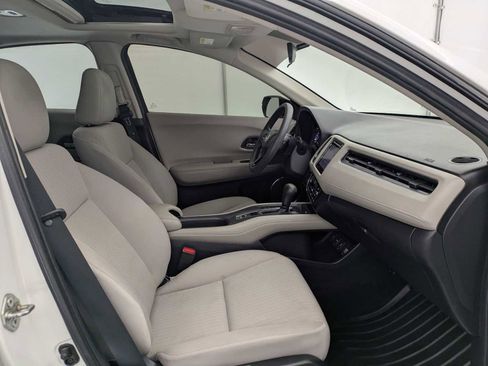 Used 2018 Honda HR-V EX image 23