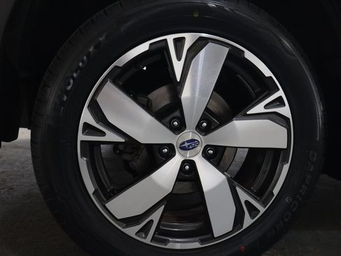 Used 2020 Subaru Forester Touring AWD/4WD image 34