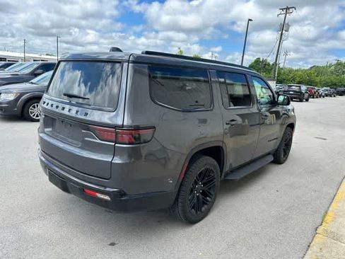 Used 2023 Jeep Wagoneer Series II AWD/4WD image 19