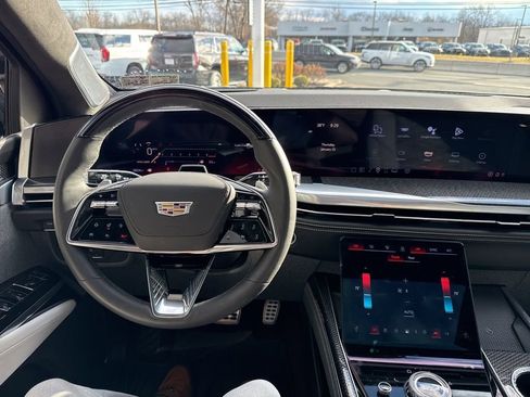 Used 2025 Cadillac Escalade V image 49