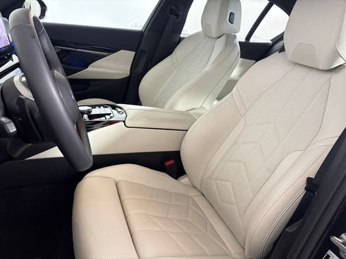Certified 2026 BMW 530i w/ Premium Package RWD image 24