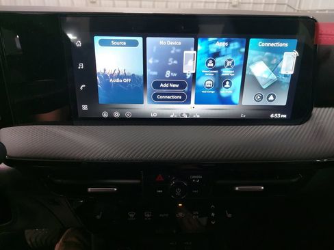 New 2026 Nissan Kicks SR w/ Cold Weather Package image 19