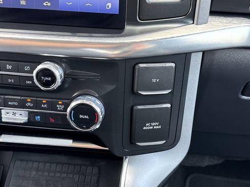 Used 2022 Ford F150 Lariat AWD/4WD image 32