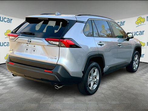 Used 2023 Toyota RAV4 XLE image 6