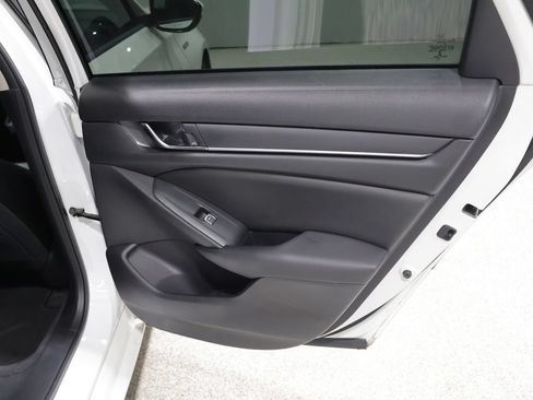 Used 2020 Honda Accord Hybrid image 21