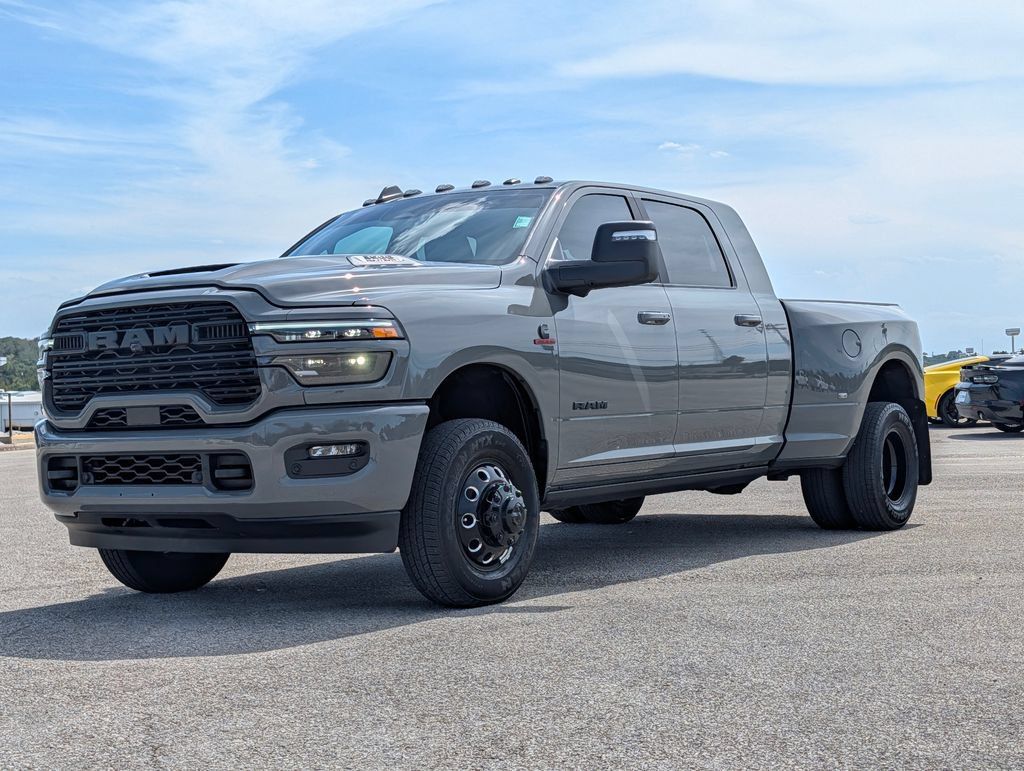 Used 2026 RAM 3500 Laramie AWD/4WD image 4