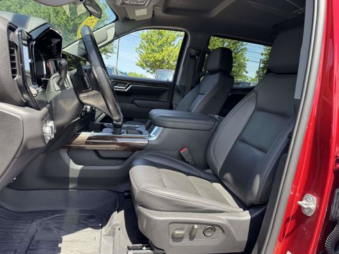 Used 2023 GMC Sierra 1500 Elevation w/ Elevation Premium Package AWD/4WD image 17
