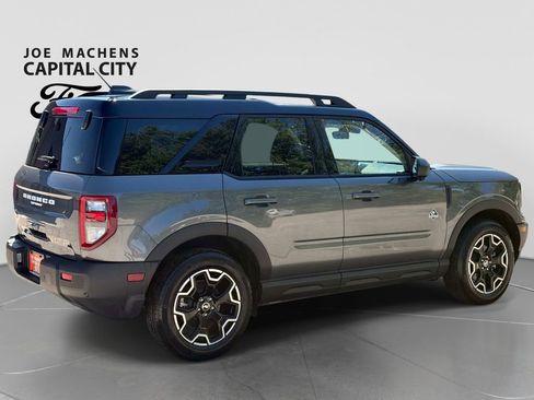 Used 2025 Ford Bronco Sport Outer Banks w/ Outer Banks Tech Package+ AWD/4WD image 5