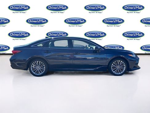 Used 2022 Toyota Avalon Limited w/ Advanced Safety Package image 8