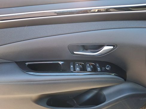 Certified 2023 Hyundai Tucson Limited AWD/4WD image 13