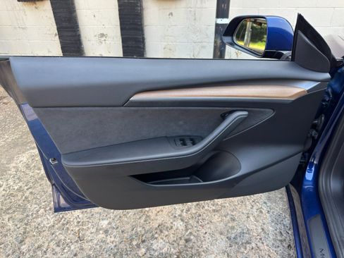 Used 2021 Tesla Model 3 Long Range AWD/4WD image 42