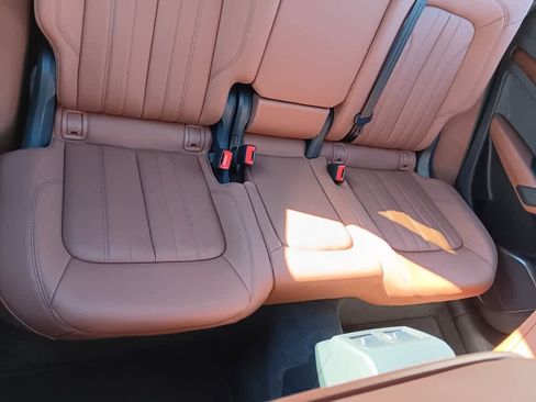 Used 2023 Audi Q5 Premium w/ Convenience Package image 21