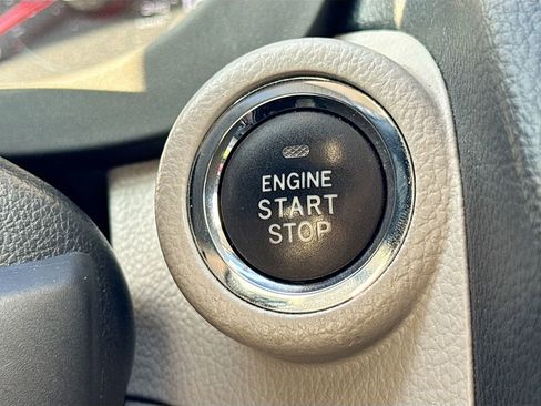 Used 2015 Subaru Forester 2.5i Touring image 18