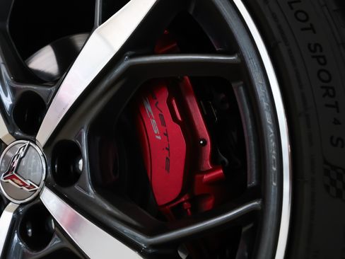 Used 2020 Chevrolet Corvette Stingray Premium Cpe w/ 3LT Preferred Equipment Group RWD image 29