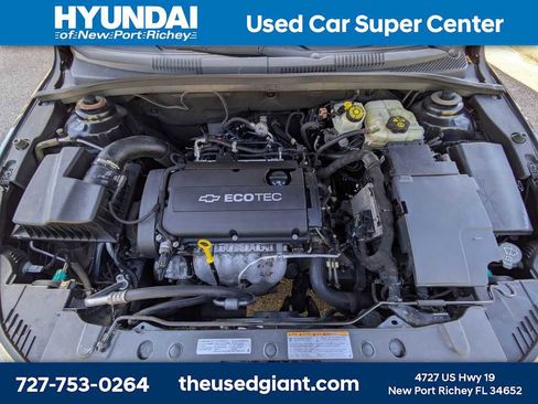 Used 2011 Chevrolet Cruze LS w/ Connectivity Package FWD image 12