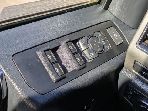 Used 2022 Ford F250 Lariat w/ Black Appearance Package image 26