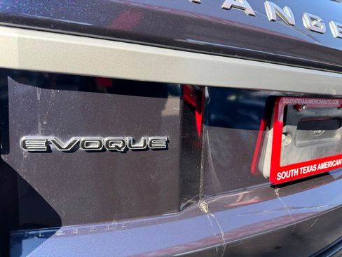 Used 2015 Land Rover Range Rover Evoque Pure image 25