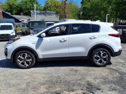 Used 2021 Kia Sportage LX image 8