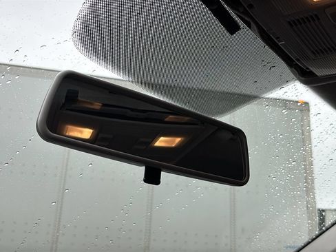 Used 2021 Volkswagen Tiguan S FWD image 23