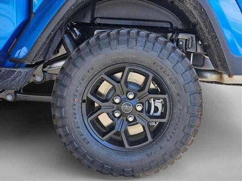New 2026 Jeep Gladiator Sport image 10