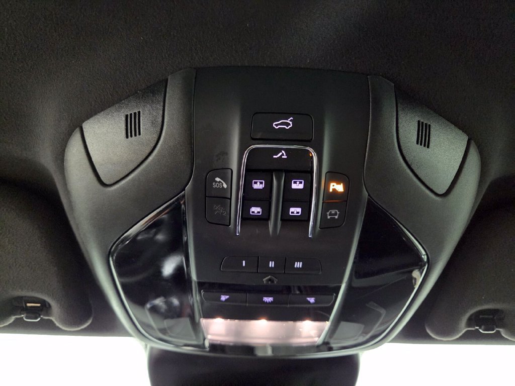 Used 2024 Maserati Levante GT Ultima AWD/4WD image 13