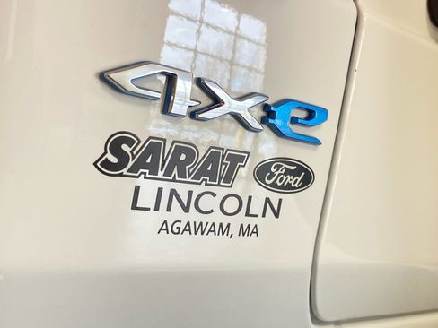 Used 2023 Jeep Wrangler Sahara w/ Cold Weather Group image 7