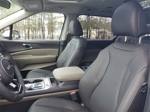 New 2026 Kia Carnival SX image 14