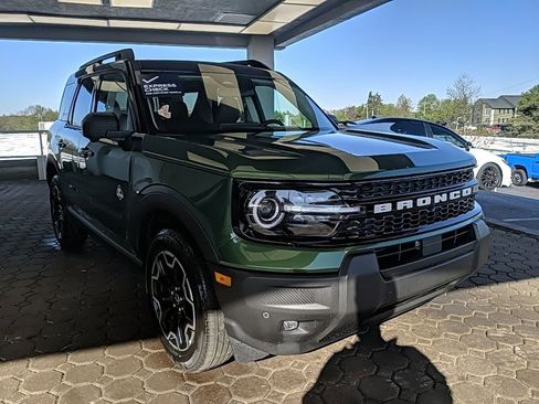 Used 2025 Ford Bronco Sport Outer Banks w/ Outer Banks Tech Package+ AWD/4WD image 4