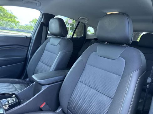 Used 2025 Chevrolet Trax LT w/ Driver Confidence Package FWD image 14