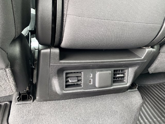 Used 2024 Chevrolet Silverado 1500 LT AWD/4WD image 20
